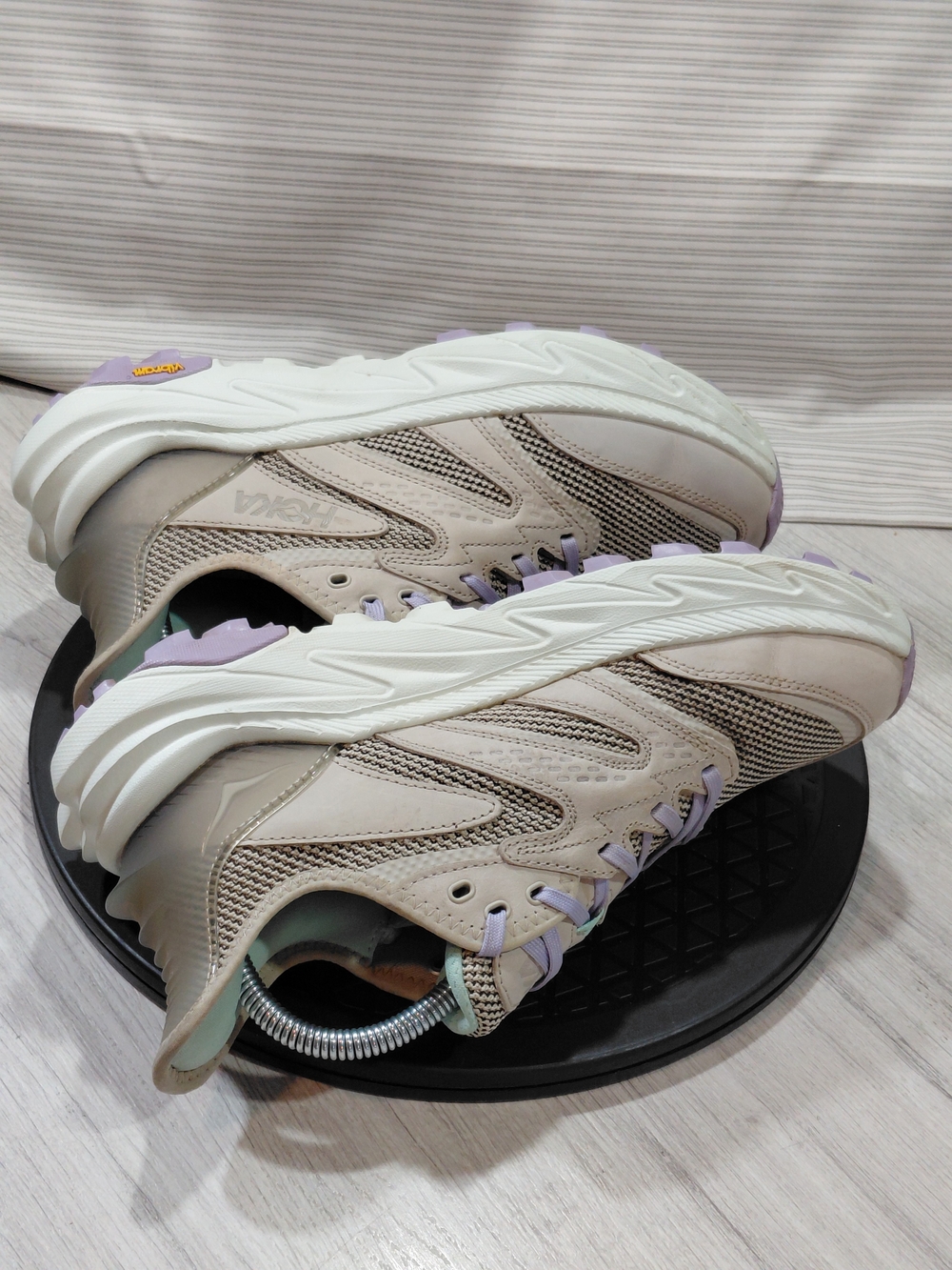 Hoka Women's Anacapa 2 Freedom Trail Hiking Sneakers Taupe Lilac Mint Chunky W8B - Picture 8 of 15